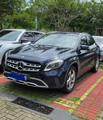 Mercedes-Benz GLA 200 Adv. 1.6/1.6 TB 16V Flex Aut. 2018