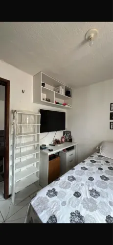 Escrivaninha, Nicho, Gaveteiro e Sapateira