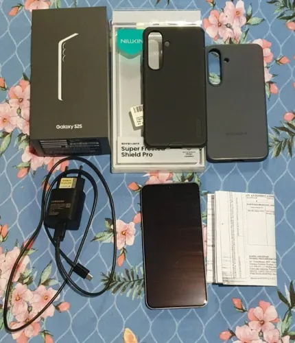 Celular Samsung Galaxy S25 Base Tela 6.2, 12RAM, 512GB, JET BLACK, USADO