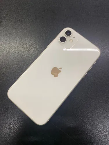 iPhone 11 64gb 82% de bateria 