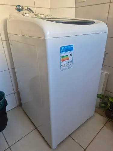 Máquina de lavar consul 9 kilos semi nova 5 meses de uso 