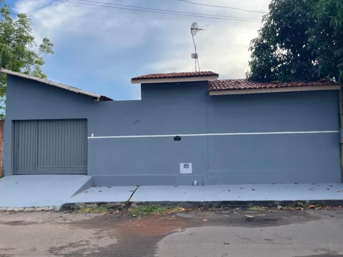 Alugo casa setor Eldorado