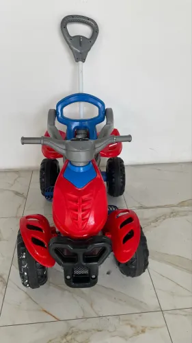 Quadriciclo Spider Homem-Aranha