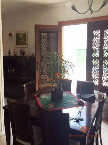 Sobrado à venda, 400 m² por R$ 1.500.000,10 - Centro - Santa Isabel/SP