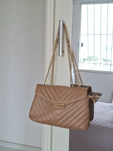 Bolsa marrom com divisórias shein