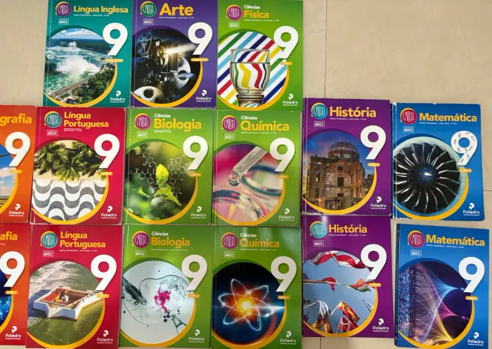 Vendo livros didáticos Poliedro 9 ano