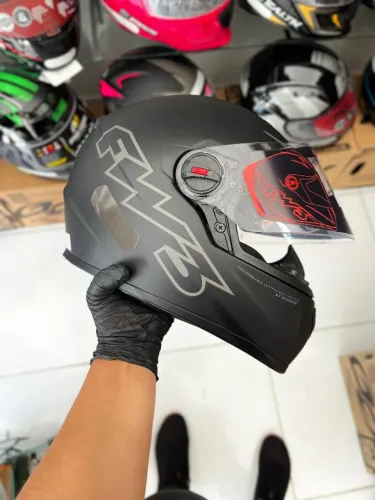 Promoção do Capacete Fechado Fw3
