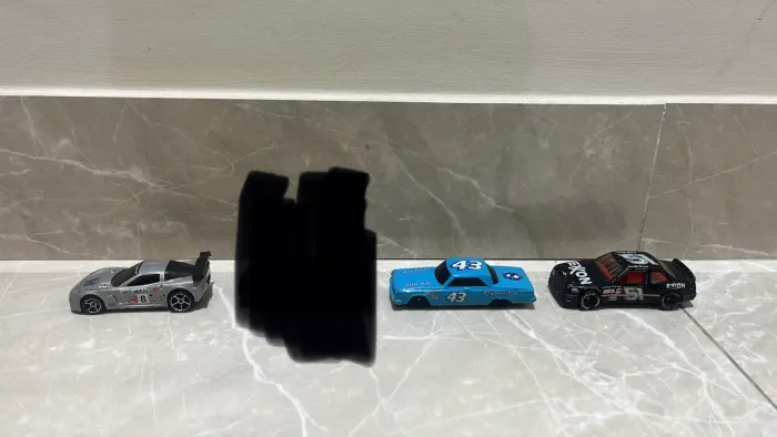 3 hot wheels