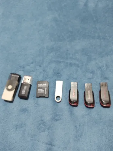 Pen Drive e Adaptador