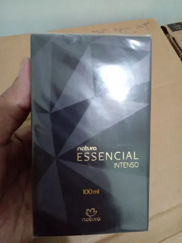 Perfume natura essencial intenso 150,00