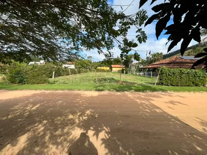 Terreno 1000m² plano para venda em Conservatória