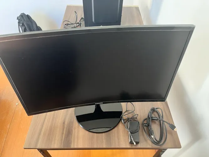 Monitor Samsung curvo 27 FHD