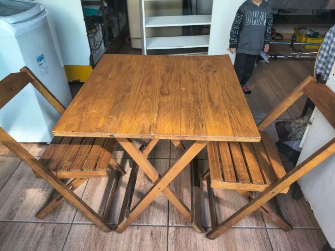Mesa e cadeira madeira dobravel 