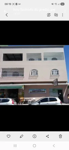 Casas com pontos comerciais com 1.489 m².