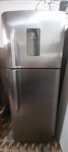 Geladeira Electrolux inox