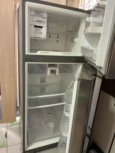 Geladeira INOX - RETIRADA PASSARÉ - Painel Digital 