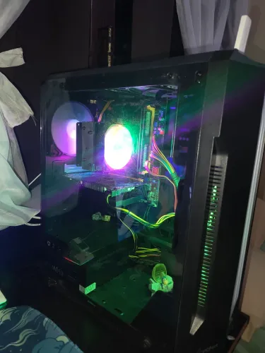 Pc gamer, troco em Xbox séries s ou em iPhone 12 pro Max ou 12 pro