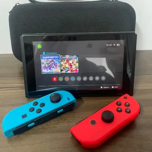 Nintendo Switch Novíssimo Original (Sem Desbloqueio) + Case