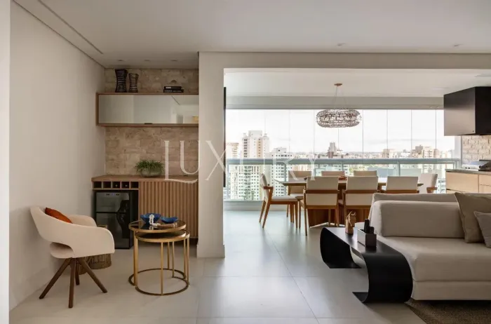 Apartamento Reformado à Venda na Vila Mascote, 135 m², 3 suítes , 3 vagas