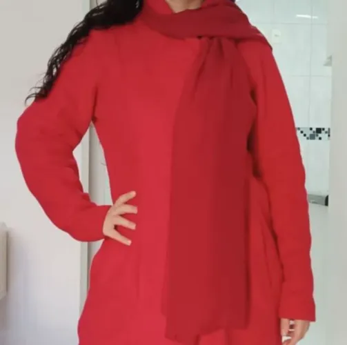Lenço vermelho fino