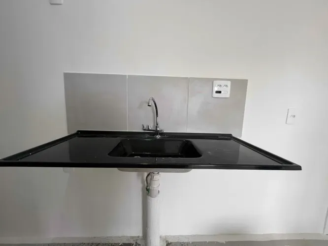 Pia de cozinha de fibra com torneira