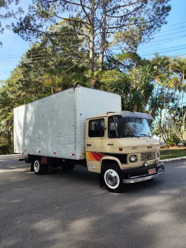 MERCEDES 708 SEGUNDO DONO TODO ORIGINAL 
