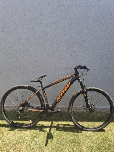 Bicicleta Mountain Bike KRW K3.0 - Aro 29 em Alumínio