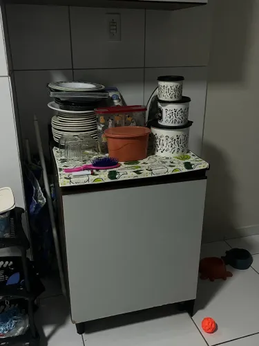 Vende-se armário pequeno