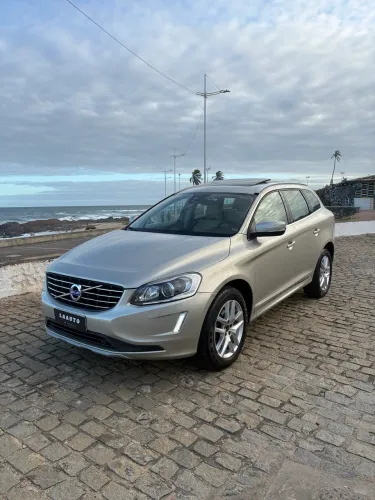 Volvo XC 60 T-5 Momentum 2.0 245cv FWD 5P 2017