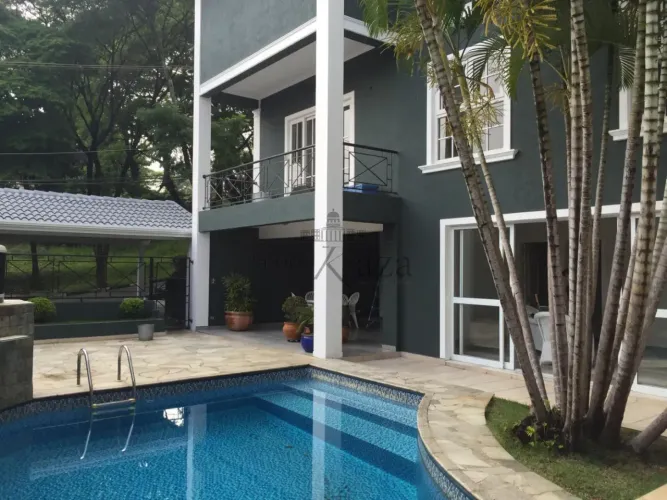 Casa em Condomínio - Super Quadra Morumbi - 3 Suítes - 470m².