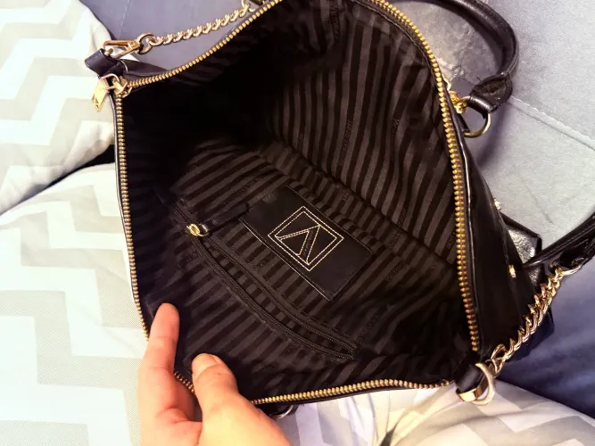 Bolsa Victoria secrets couro