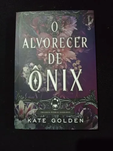 Livro o alvorecer de Onix