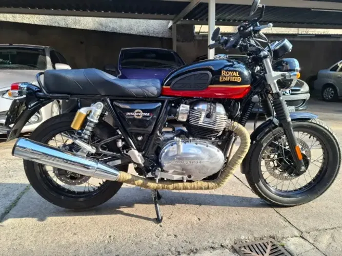 Royal Enfield Interceptor 650 Sunset Strip ABS ano 23/23 Customizada