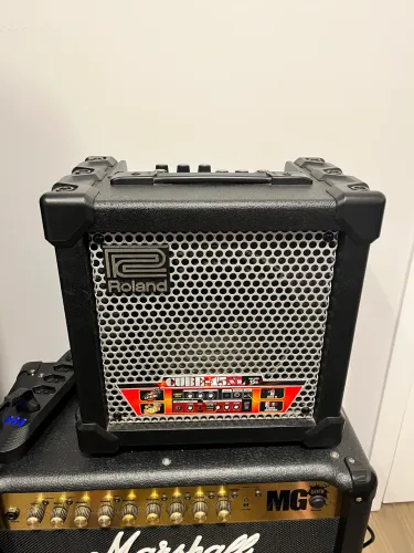 Roland Cube 15XL Amplificador Guitarra