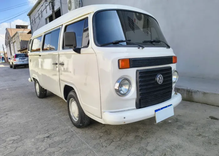 Volkswagen Kombi Standard 1.4 MI Total Flex 8V 2012