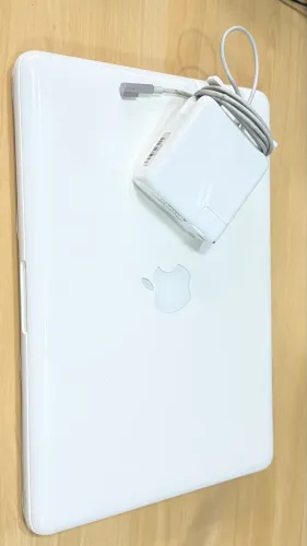 MacBook 13 || SSD 240 GB | 8 GB RAM | Carregador Original