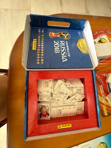 Álbum Oficial Panini FIFA World Cup Russia2018 100% COMPLETO! pra colar
