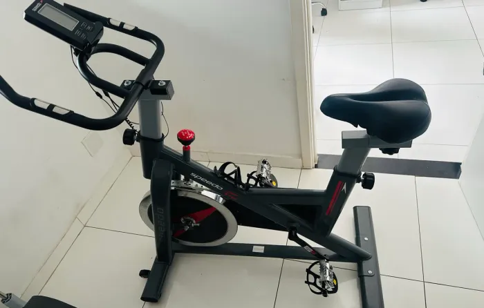Bicicleta Spinning Speedo S103 Painel C/ Conexão Bluetooth