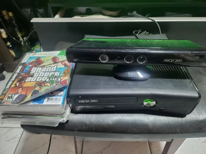 X box 360 com kinect emulators