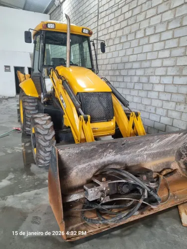 Retroescavadeira JCB 