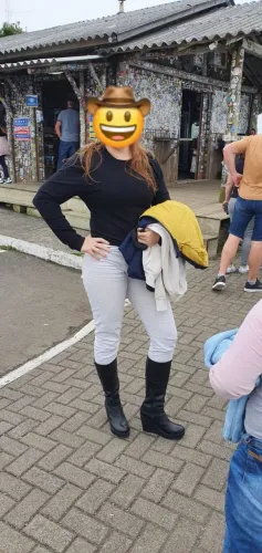 Bota preta cano longo feminina 