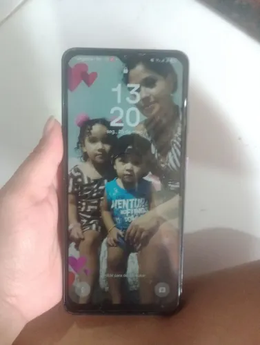 Vendendo um celular com urgência 