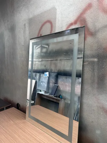 20 Espelhos Prata 71,5 x 99,5 com espaço para fita de led.