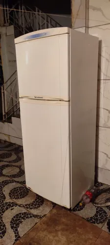 vendo geladeira duplex usada funcionando 