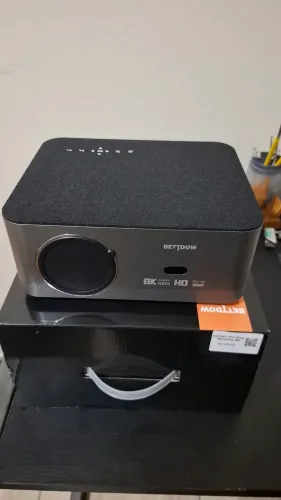 Projetor Bettdow AC1041 Full HD 15.000 lm Pouco usado Aceito propostas razoáveis pelo chat