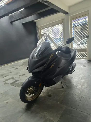 Zontes 350e 2027 baixo km