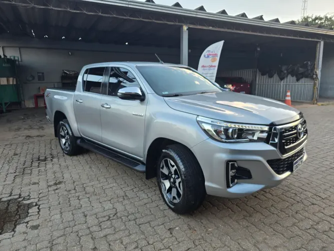 Toyota Hilux CD SRX 4X4 2.8 TDI 16V Diesel Aut. 2020