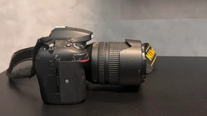 Nikon D7200 Semi Nova + Lente 18-105mm VR   (8.867 clicks)