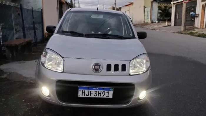 Fiat Uno Vivace/rua 1.0 EVO Fire Flex 8V 5P 2012