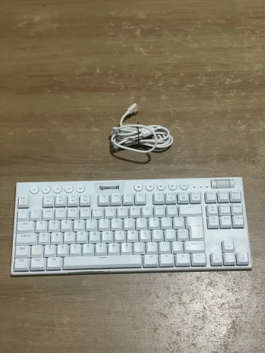 Teclado Mecânico Redragon Horus TKL Low Profile Switch Brown